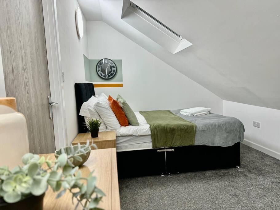 Stylish One Bedroom & A Sofa Bed 카디프 외부 사진